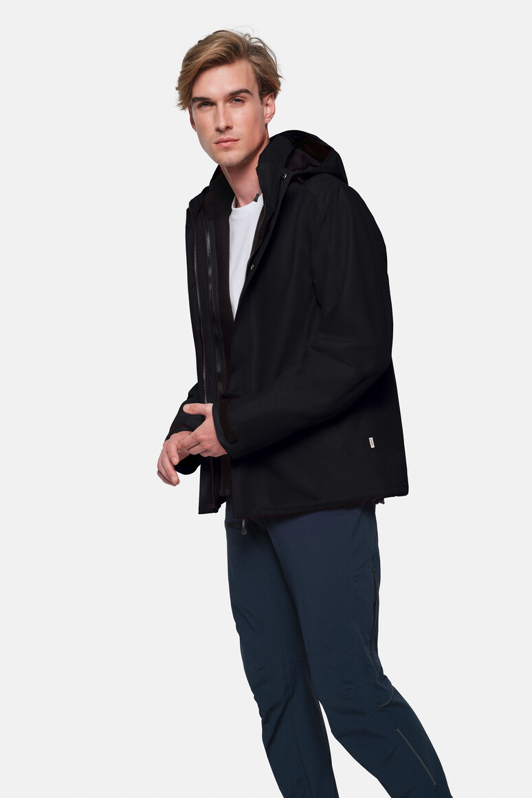 HAKRO 853 3-in-1 Activejacke in Schwarz – Modellansicht