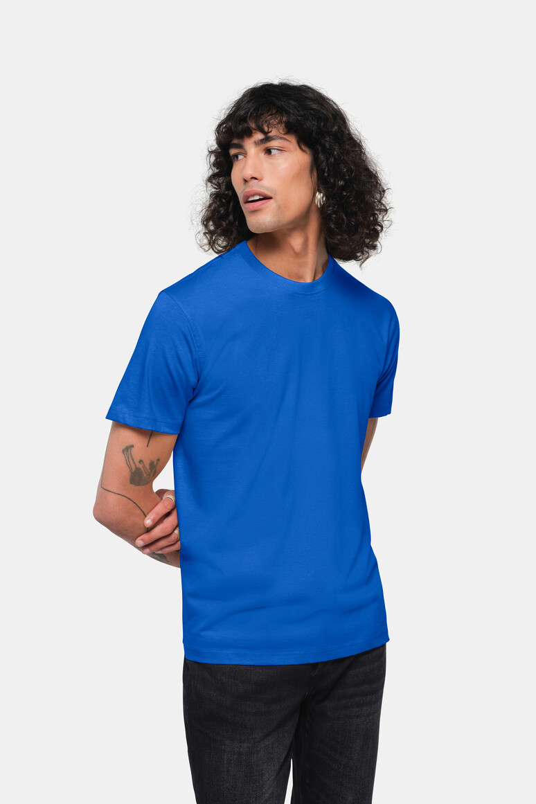 HAKRO 293 T-Shirt Heavy in Royalblau – Modellansicht
