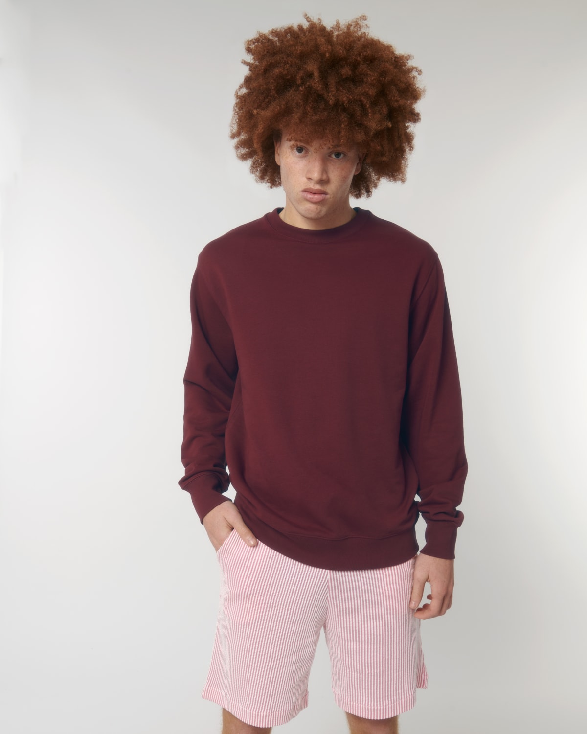 Stanley Stella Matcher in Burgundy – Modellansicht