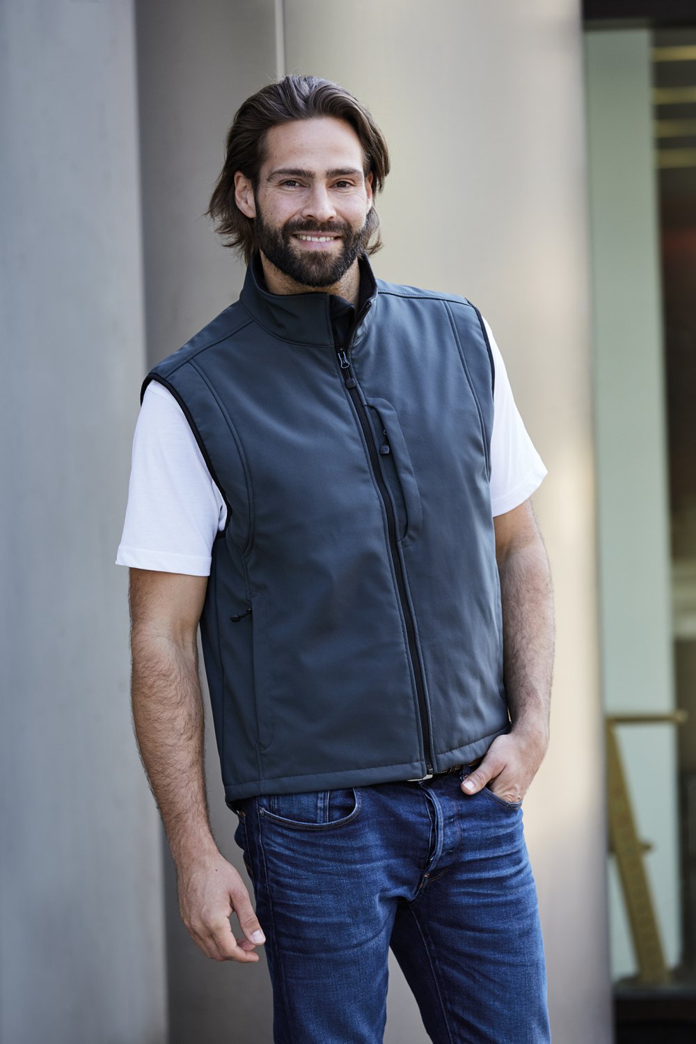 Daiber Men's Softshell Vest in Brown – Modellansicht