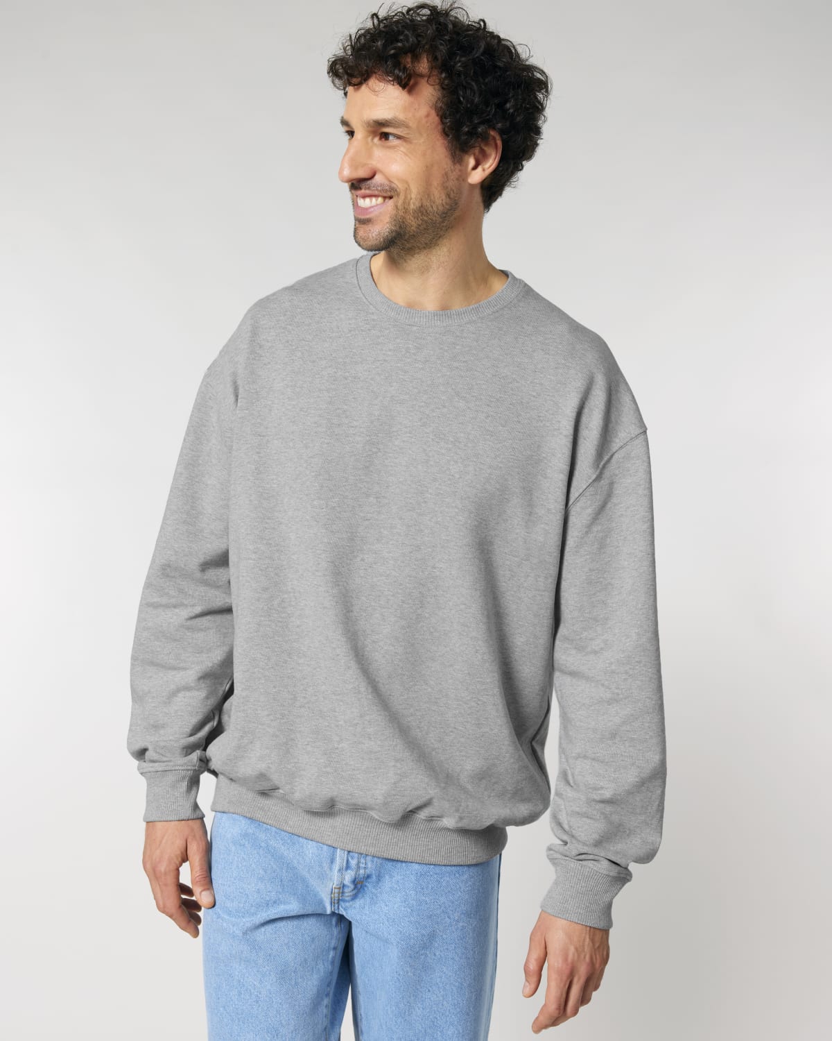 Stanley Stella Ledger Dry in Heather Grey – Modellansicht
