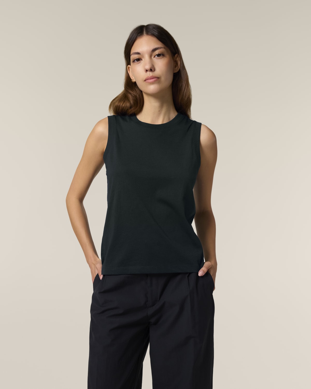 Stanley Stella Stella Mia in Black – Modellansicht