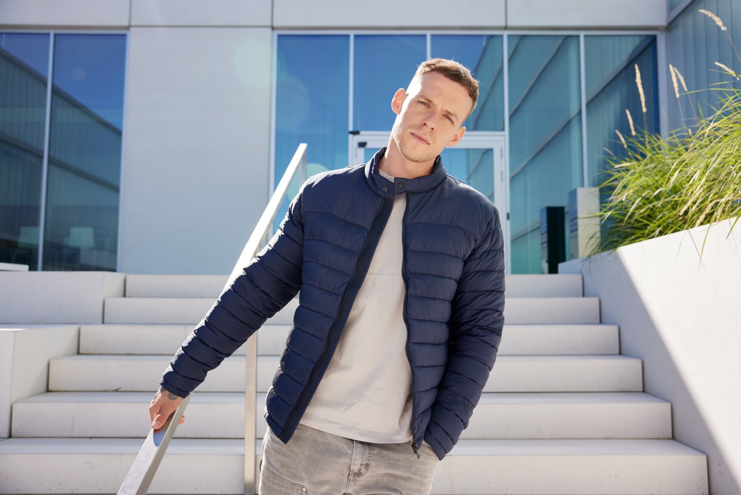 Daiber Men's Padded Jacket GRS in Navy – Modellansicht