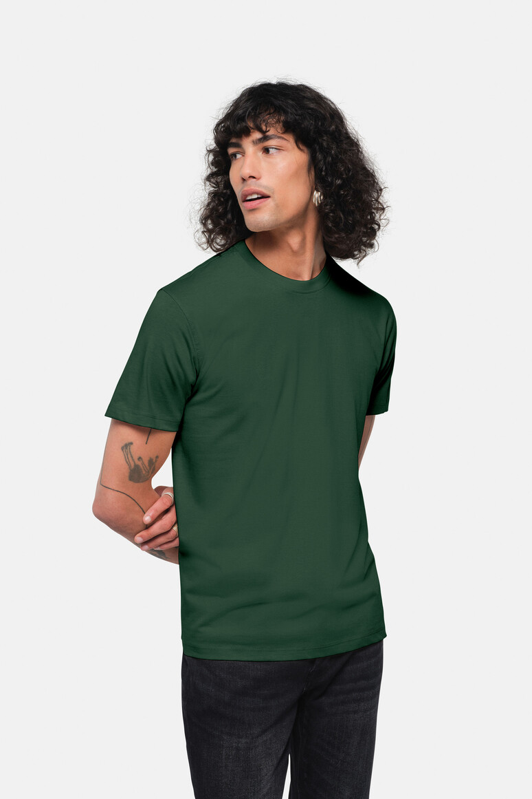 HAKRO 293 T-Shirt Heavy in Tanne – Modellansicht