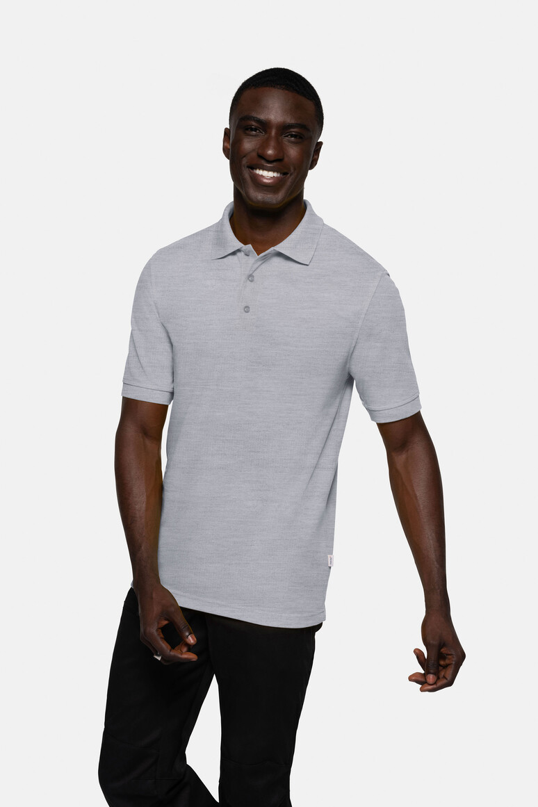 HAKRO 816 Poloshirt MIKRALINAR® in Grau Meliert – Modellansicht