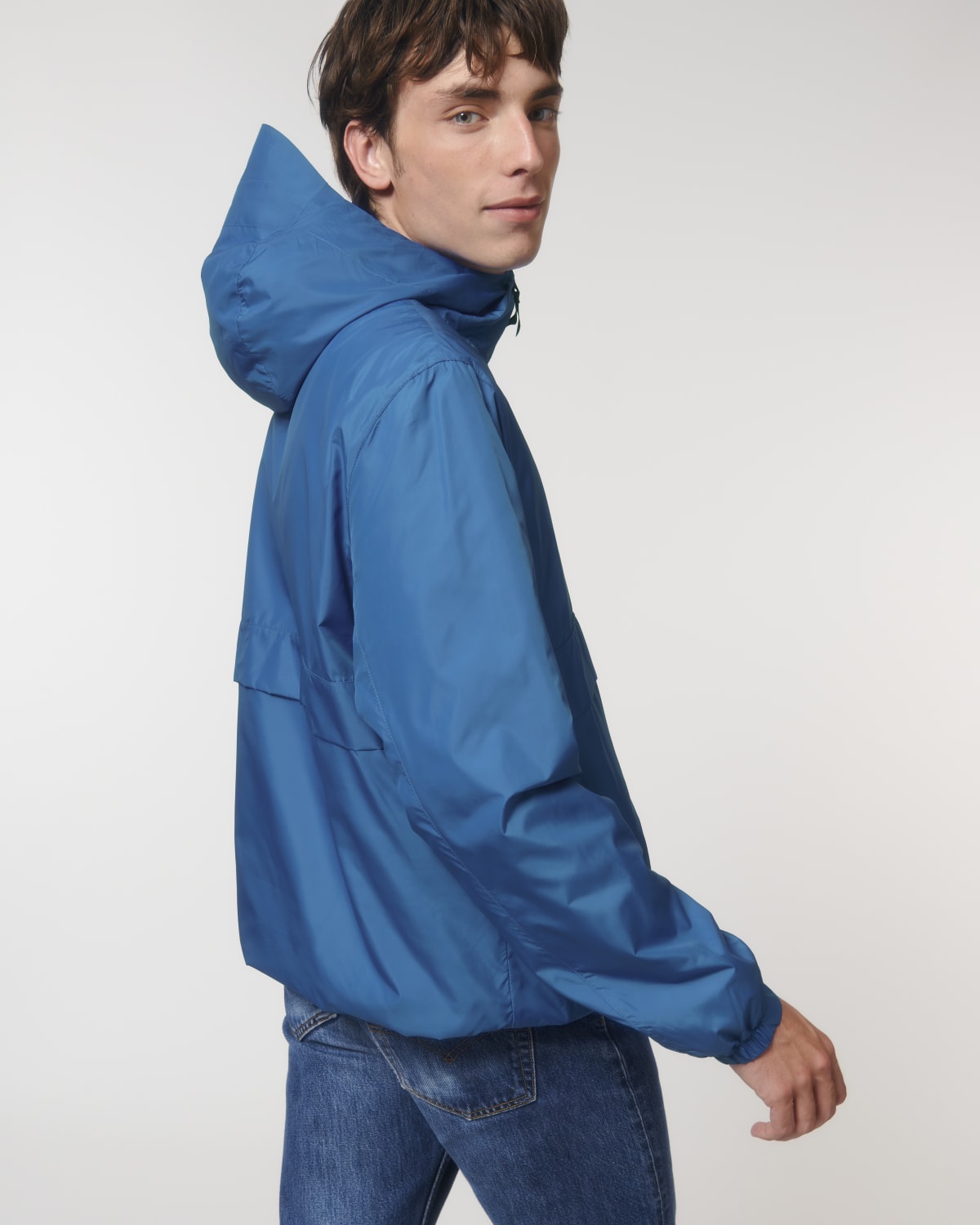 Stanley Stella Speeder in Royal Blue – Modellansicht