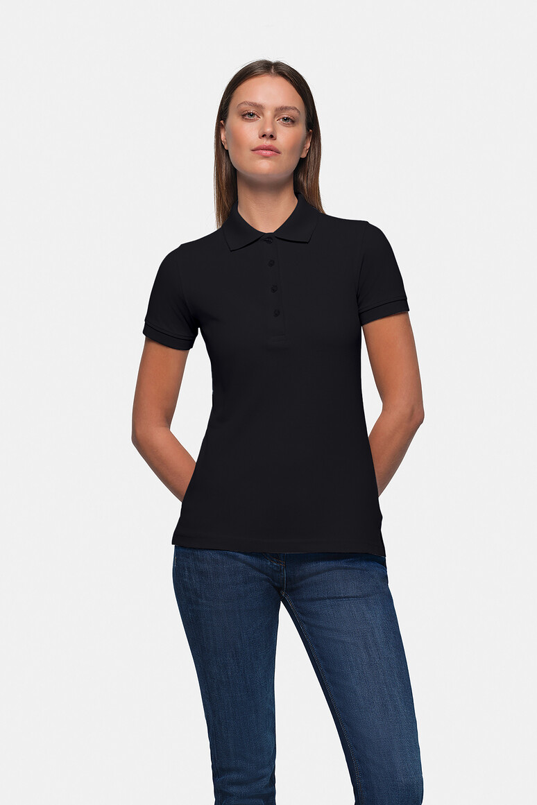 HAKRO 110 Damen Poloshirt Classic in Schwarz – Modellansicht
