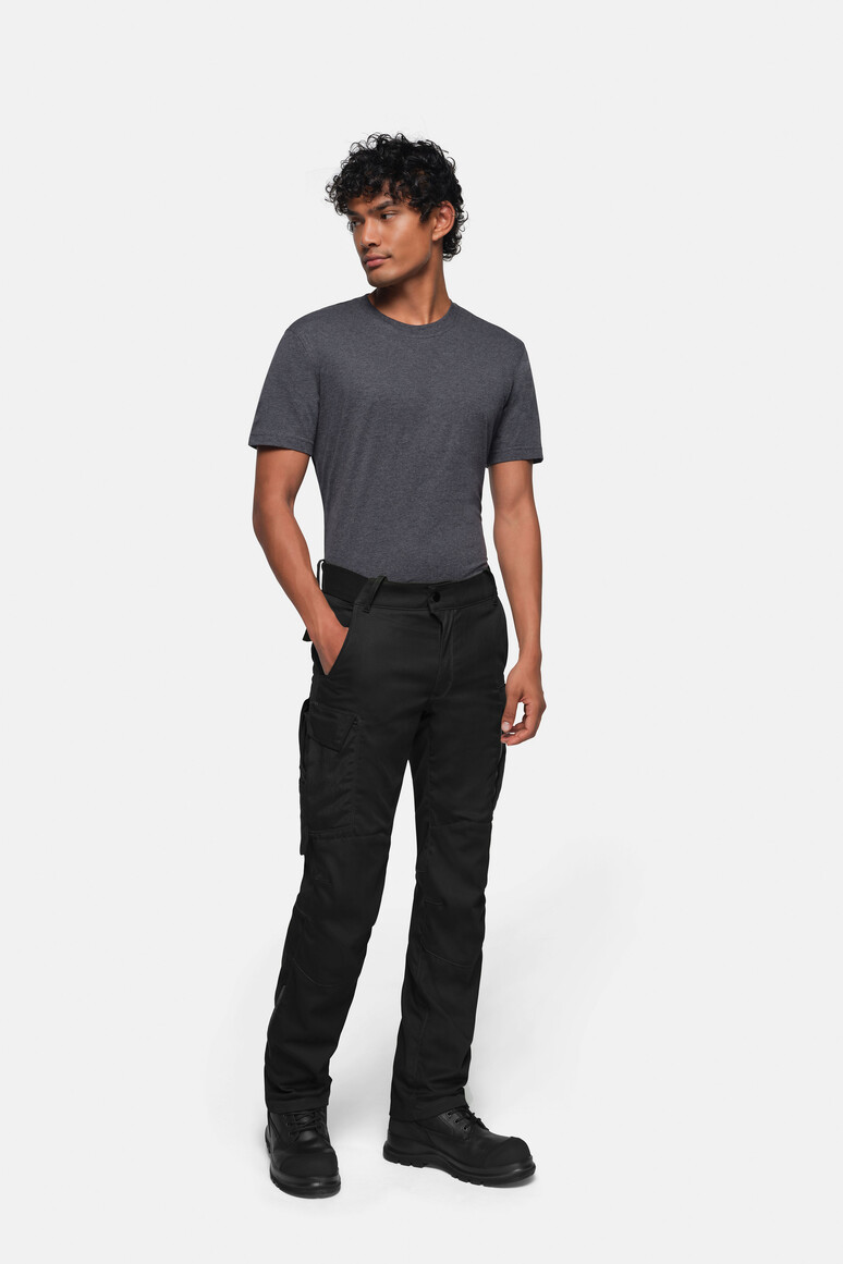 HAKRO 715L Worker-Performancehose ECO in Schwarz – Modellansicht