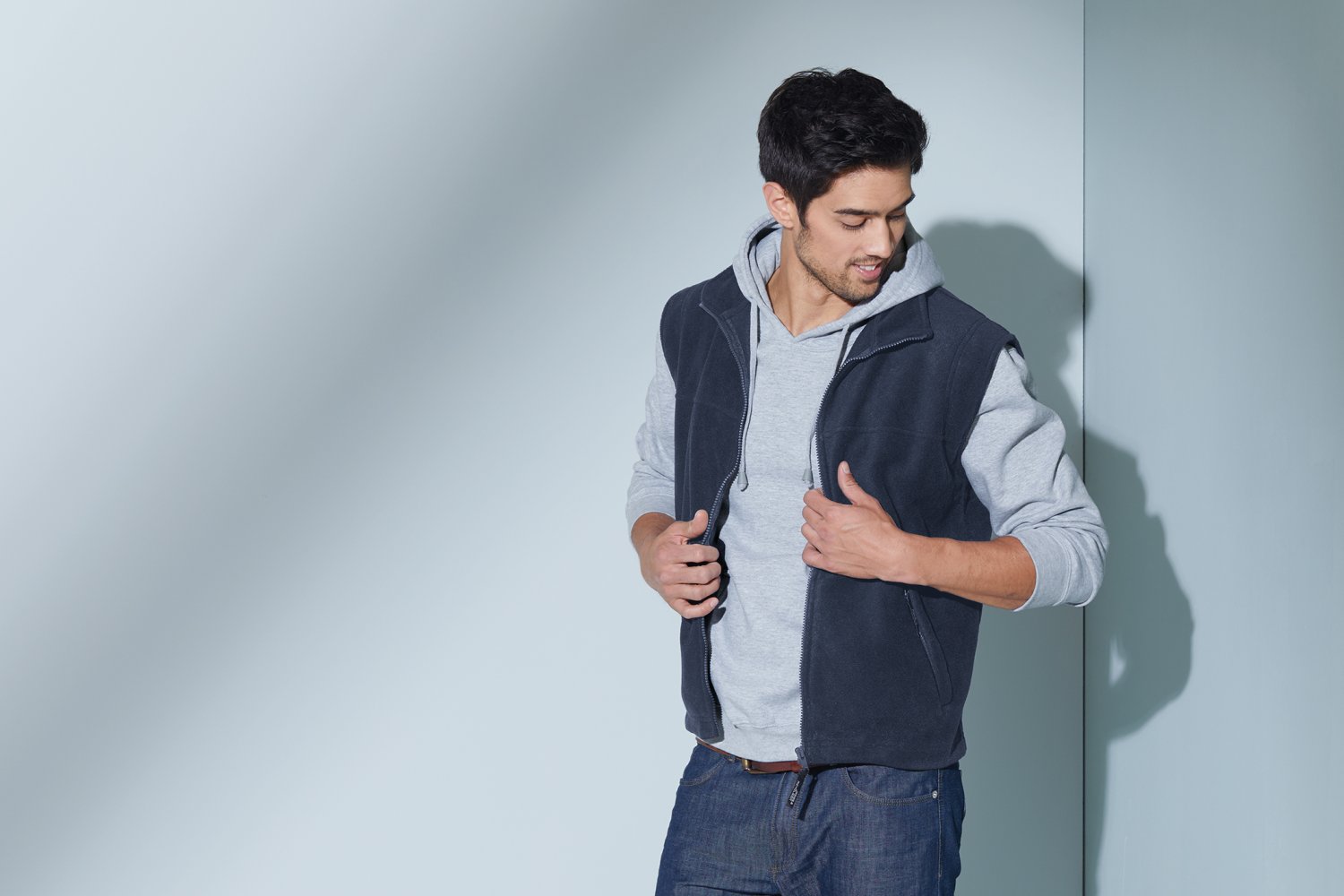 Daiber Fleece Vest in White – Modellansicht