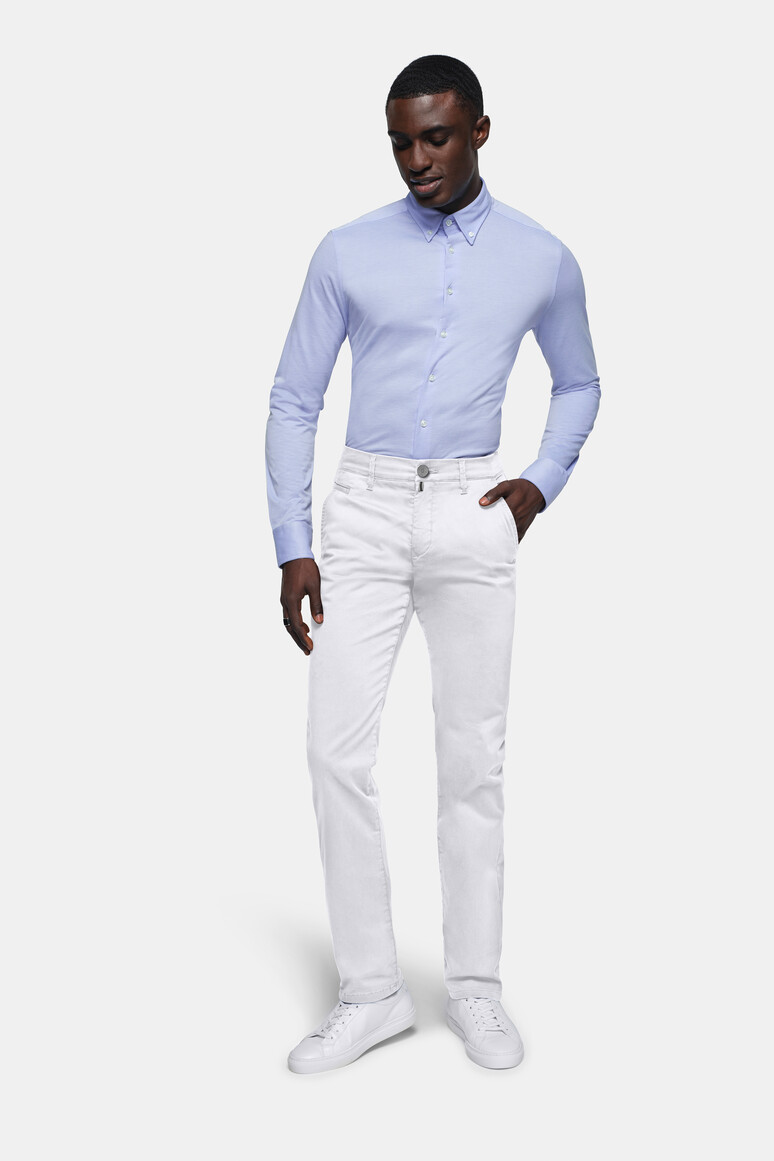 HAKRO 707 Chinohose X-Stretch in Weiß – Modellansicht