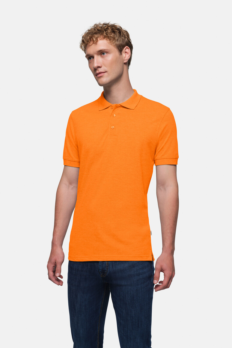 HAKRO 810 Poloshirt Classic in Orange – Modellansicht