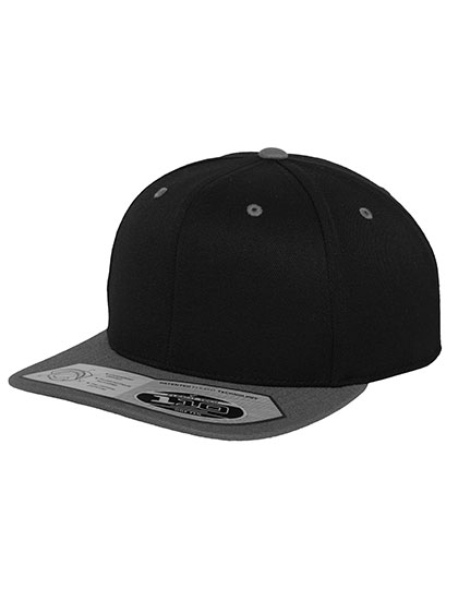 FLEXFIT 110 Fitted Snapback in Black/Grey – Vorderansicht
