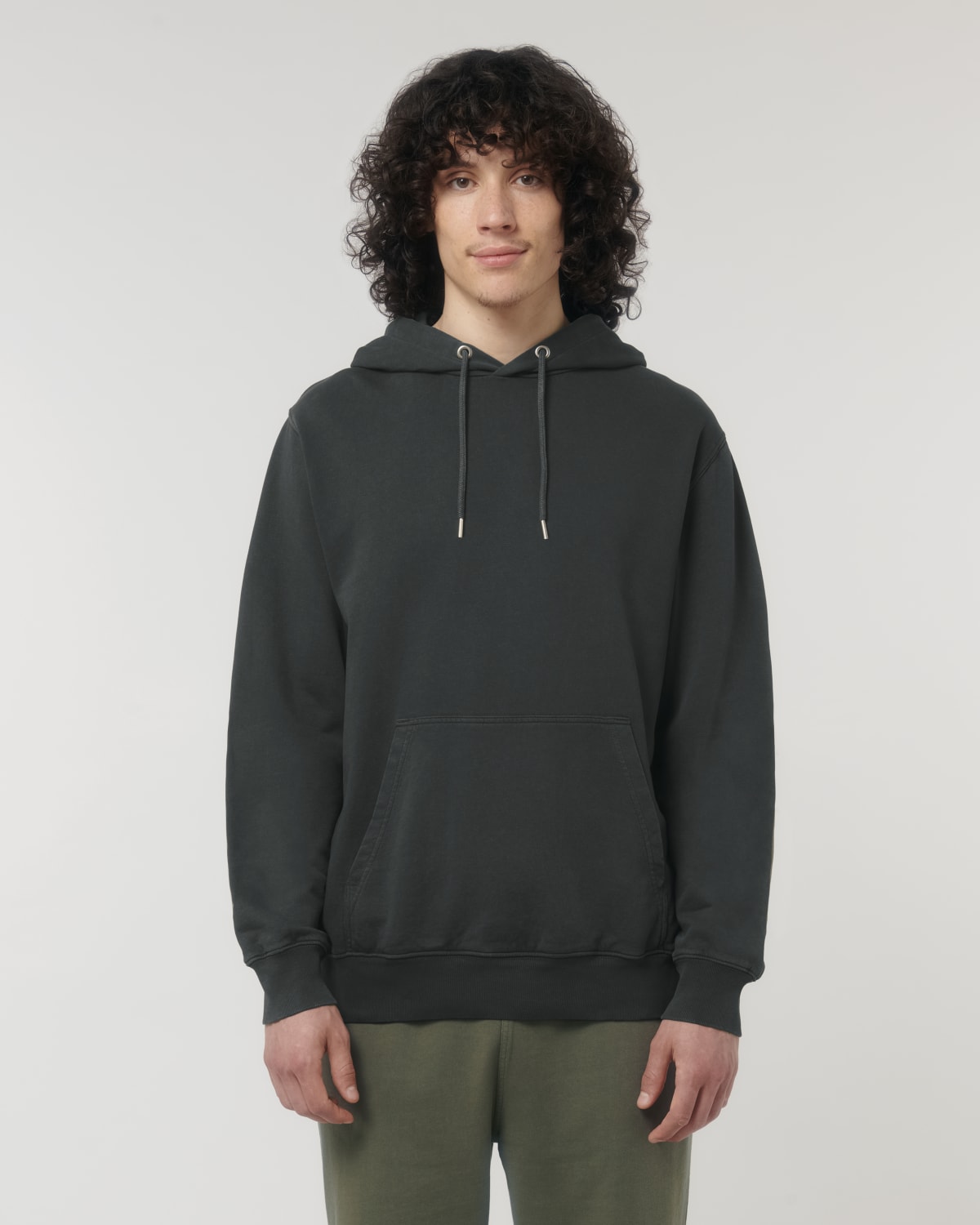 Stanley Stella Archer Vintage in G. Dyed Black Rock – Modellansicht