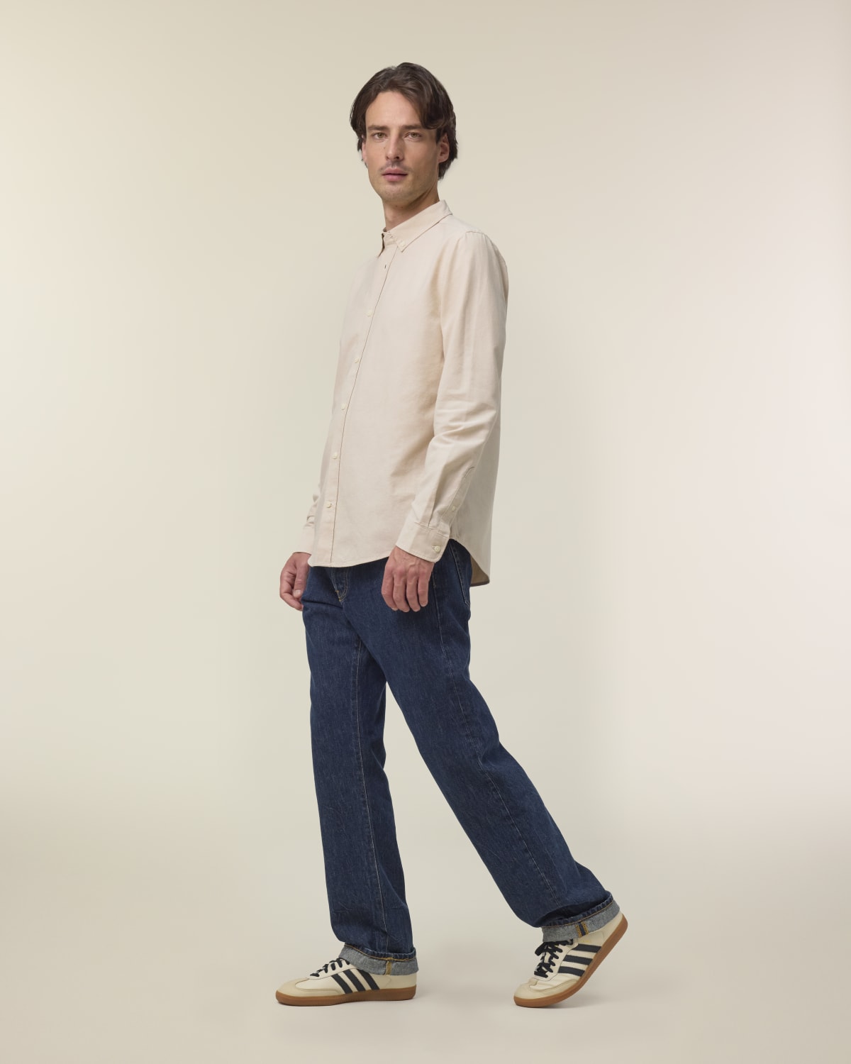 Stanley Stella Stanley Oxford Shirt in Beige Oxford – Modellansicht