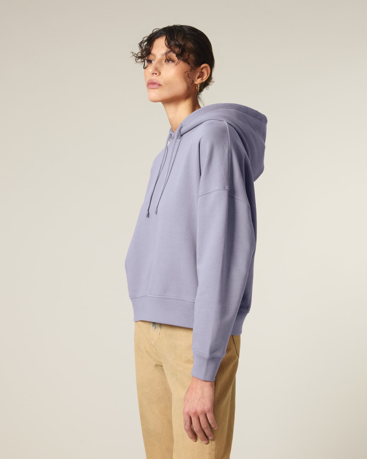 Stanley Stella Stella Nora in Lavender – Modellansicht