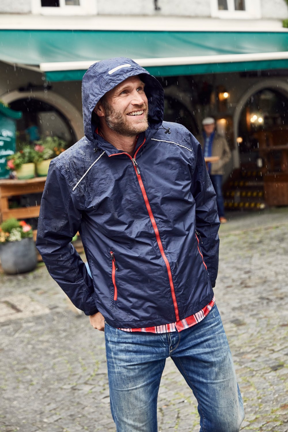 Daiber Men's Rain Jacket in Red/Black – Modellansicht