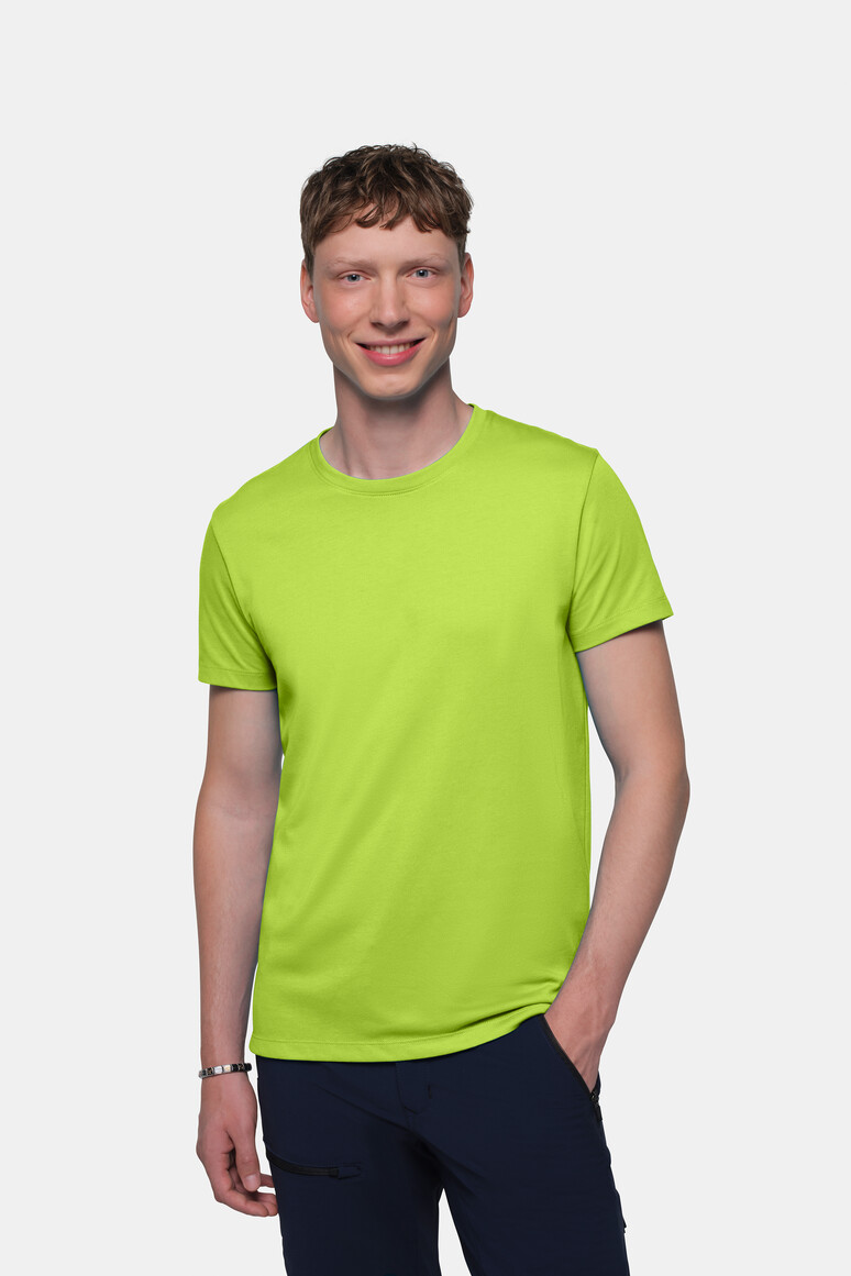 HAKRO 269 COTTON TEC® T-Shirt in Kiwi – Modellansicht