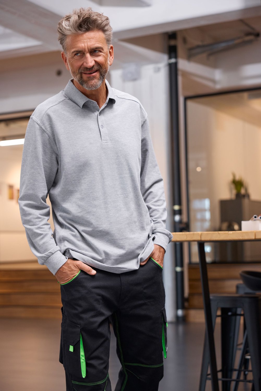 Daiber Men's Workwear-Long-Sleeved Polo OCS Blended in Navy – Modellansicht