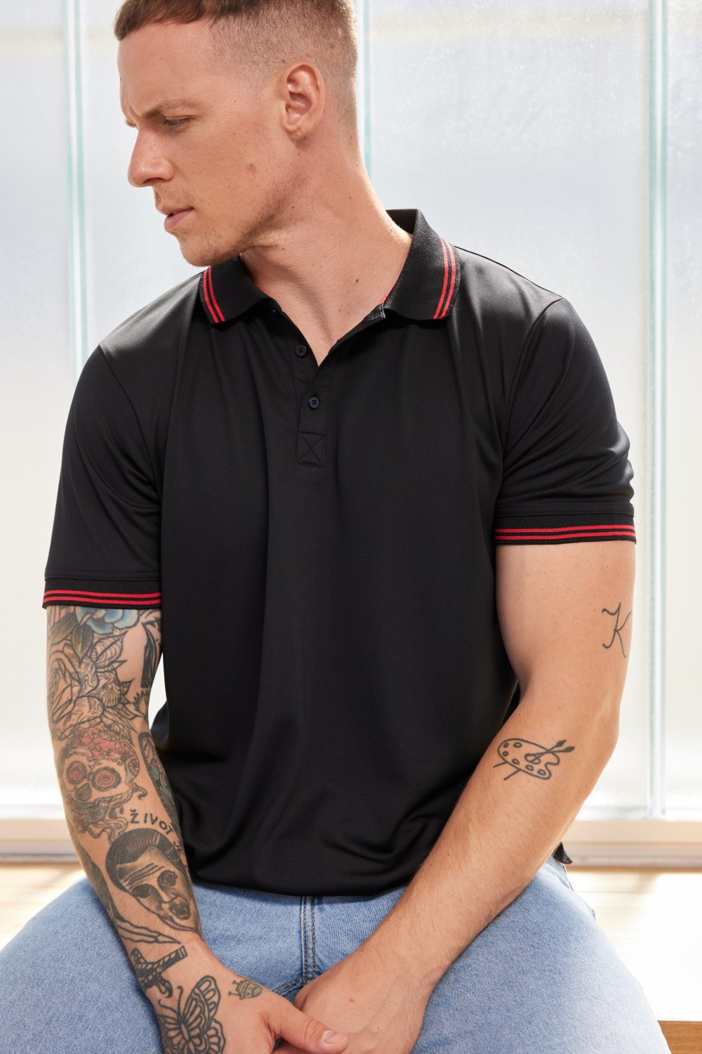 Daiber Men's Functional Polo in Black/Red – Modellansicht