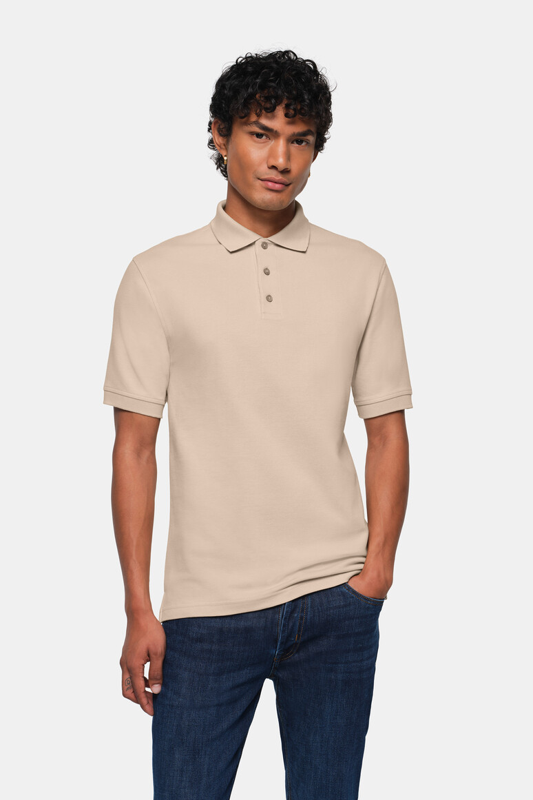 HAKRO 800 Poloshirt Top in Sand – Modellansicht