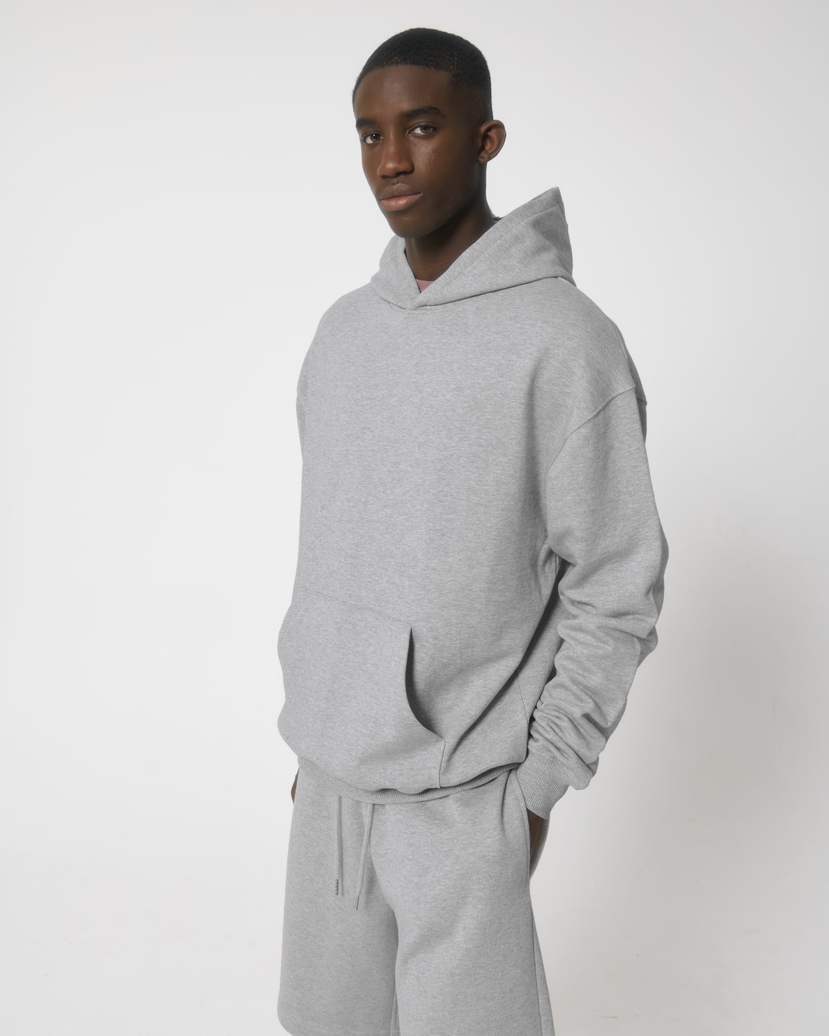 Stanley Stella Cooper Dry in Heather Grey – Modellansicht