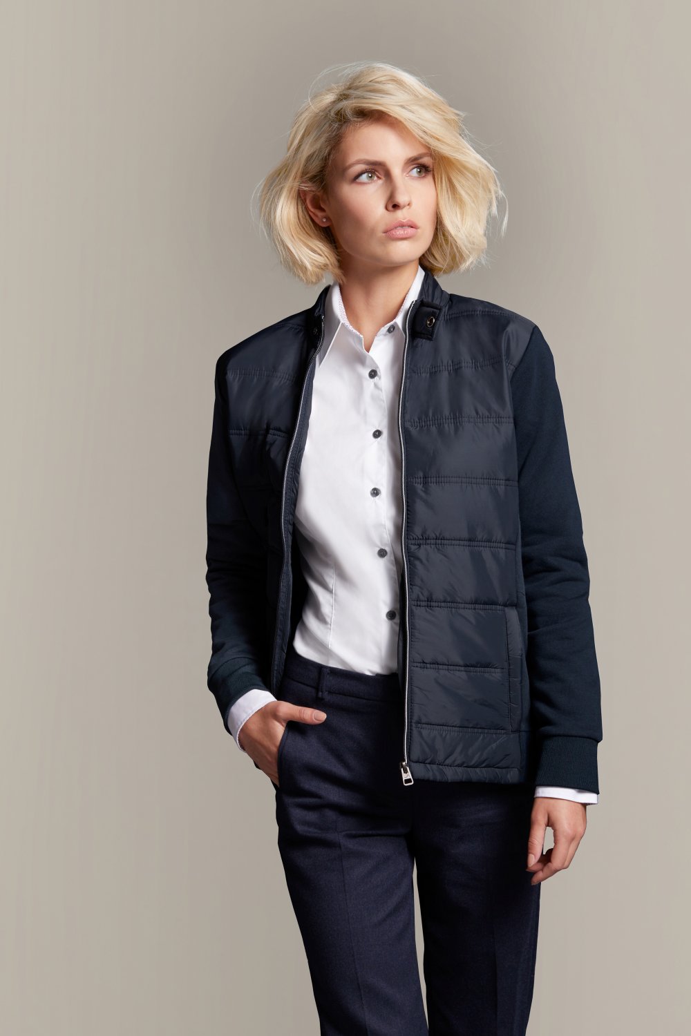 Daiber Ladies' Hybrid Sweat Jacket in Black – Modellansicht