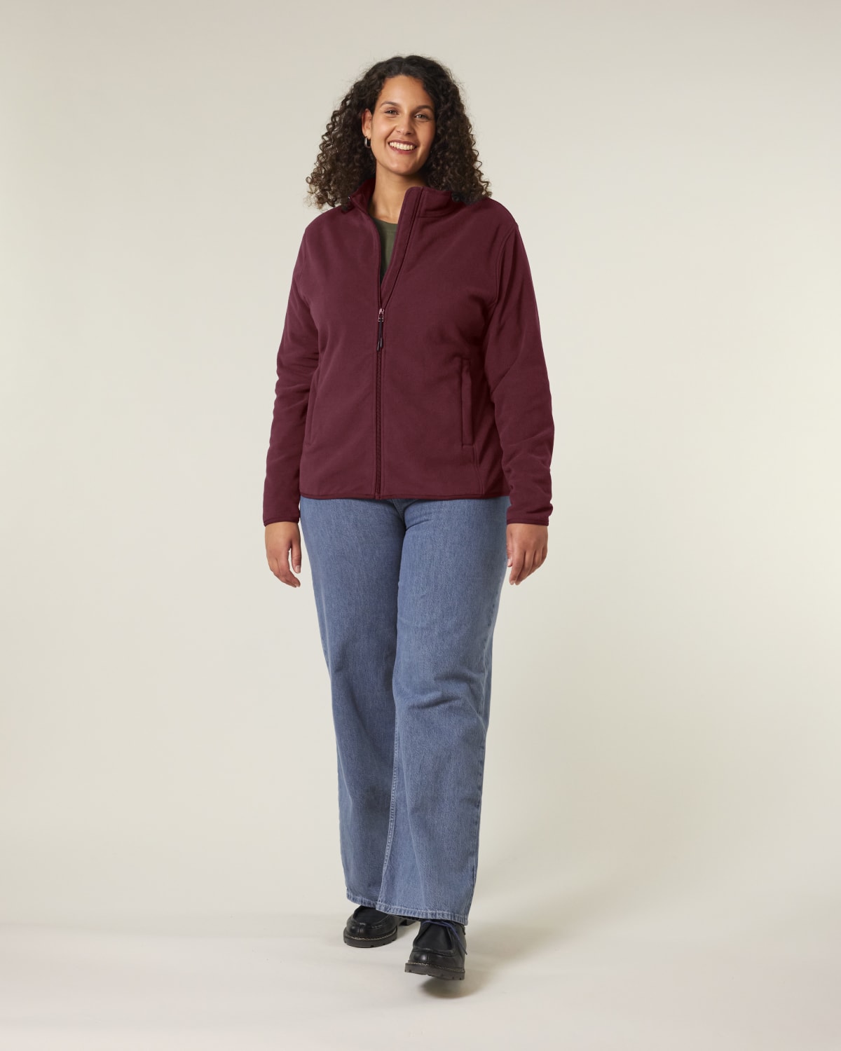 Stanley Stella Stella Guider in Burgundy – Modellansicht