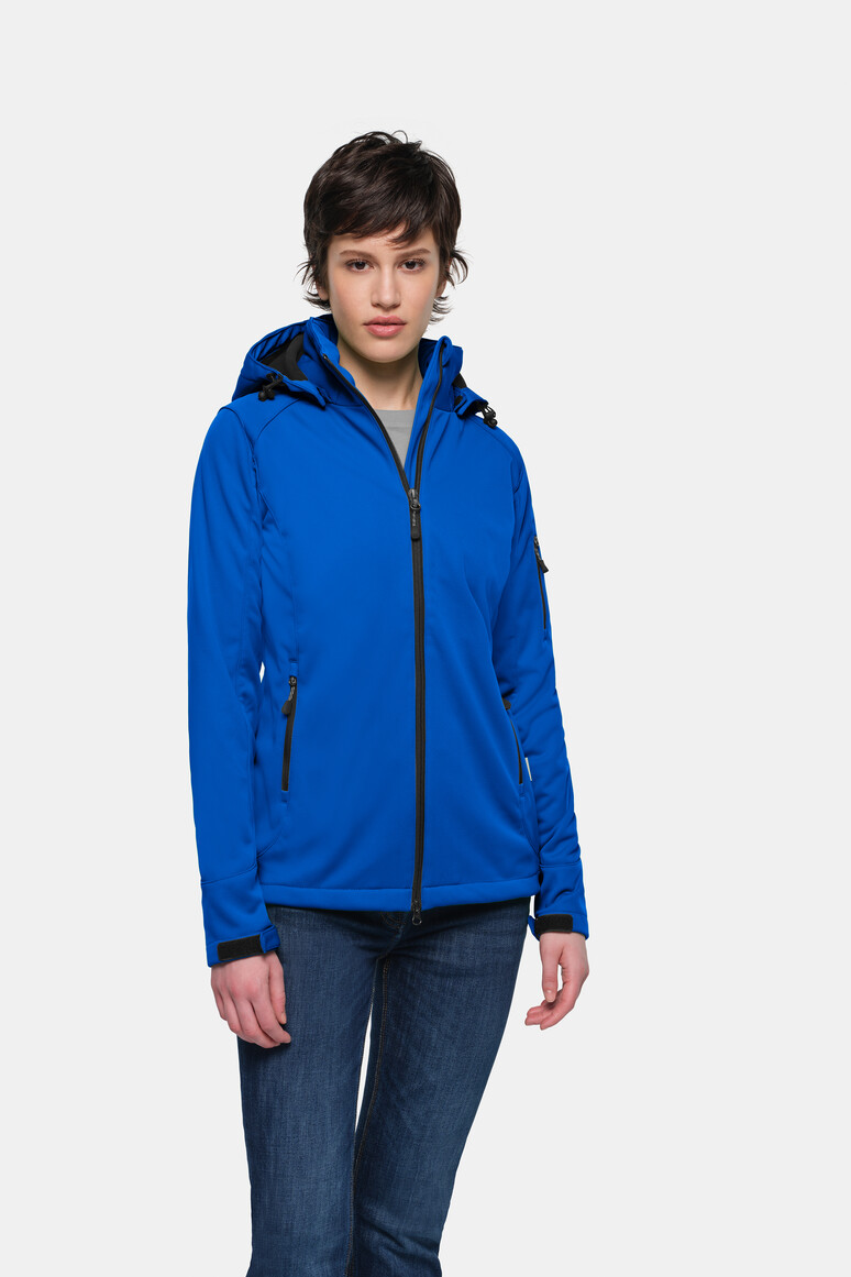 HAKRO 248 Damen Softshelljacke in Royalblau – Modellansicht
