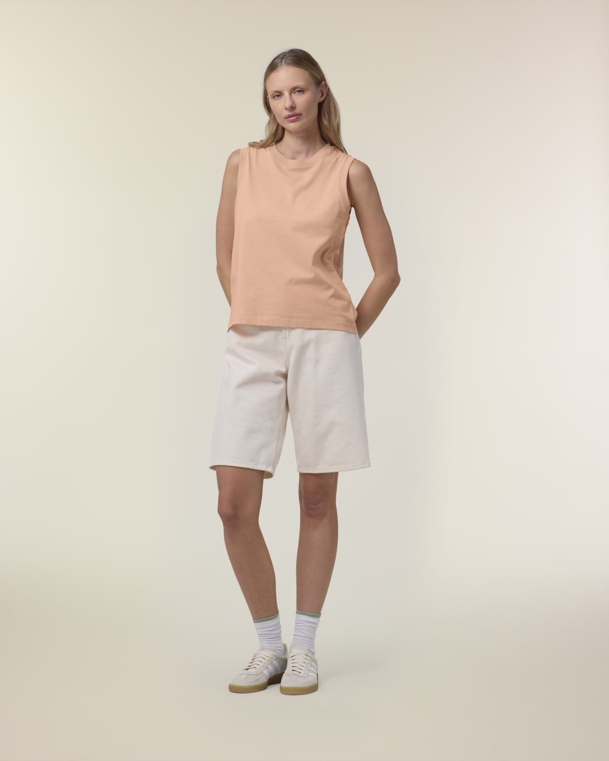 Stanley Stella Stella Mia in Fraiche Peche – Modellansicht
