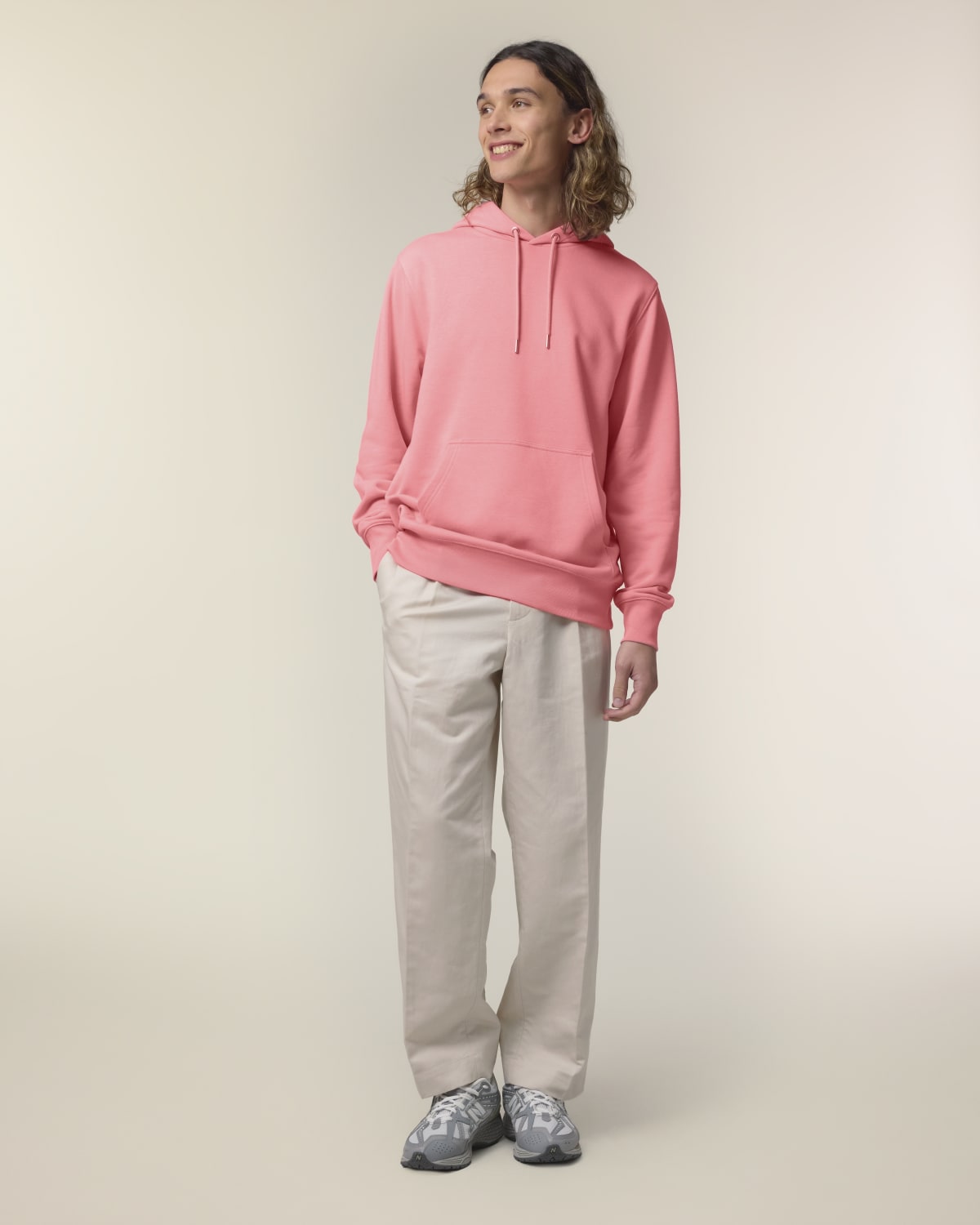 Stanley Stella Archer in Pink Joy – Modellansicht