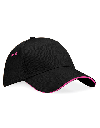 Beechfield Ultimate 5 Panel Cap - Sandwich Peak in Black/Fuchsia – Vorderansicht