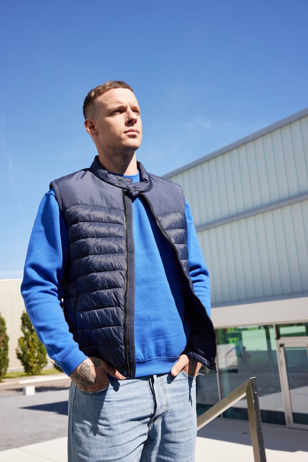 Daiber Men's Padded Vest GRS in Navy – Modellansicht