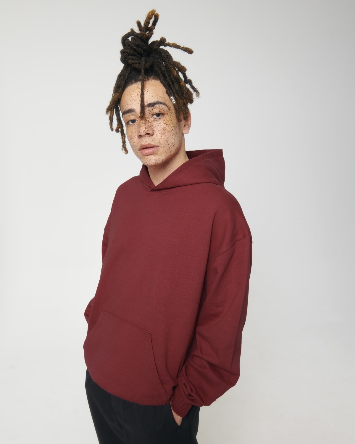 Stanley Stella Cooper Dry in Red Earth – Modellansicht