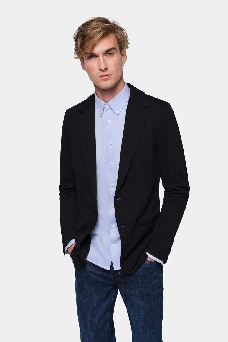 HAKRO 660 Sweatblazer Premium in Schwarz – Modellansicht